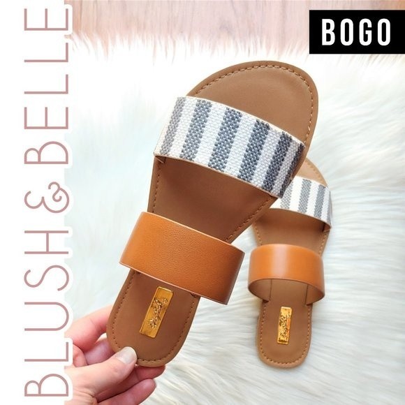 Qupid Shoes - 𝔹𝕆𝔾𝕆 Striped & Camel Vegan Leather Sandal